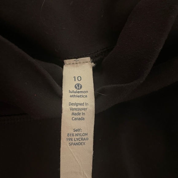 Lululemon Black Leggings- Like New - Picture 4 of 5
